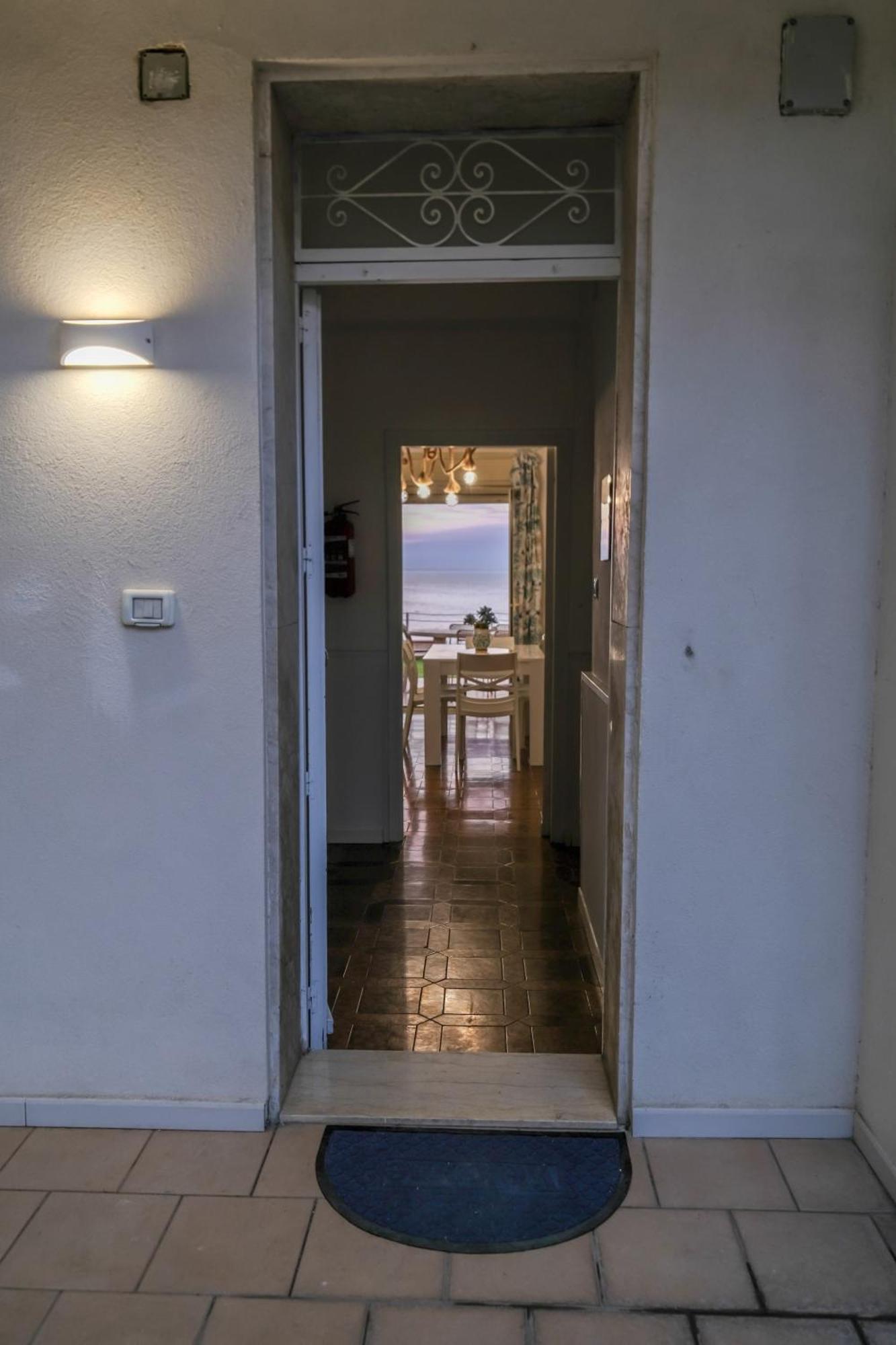 Villa La Vista - Baia Del Gambero Augusta Eksteriør bilde