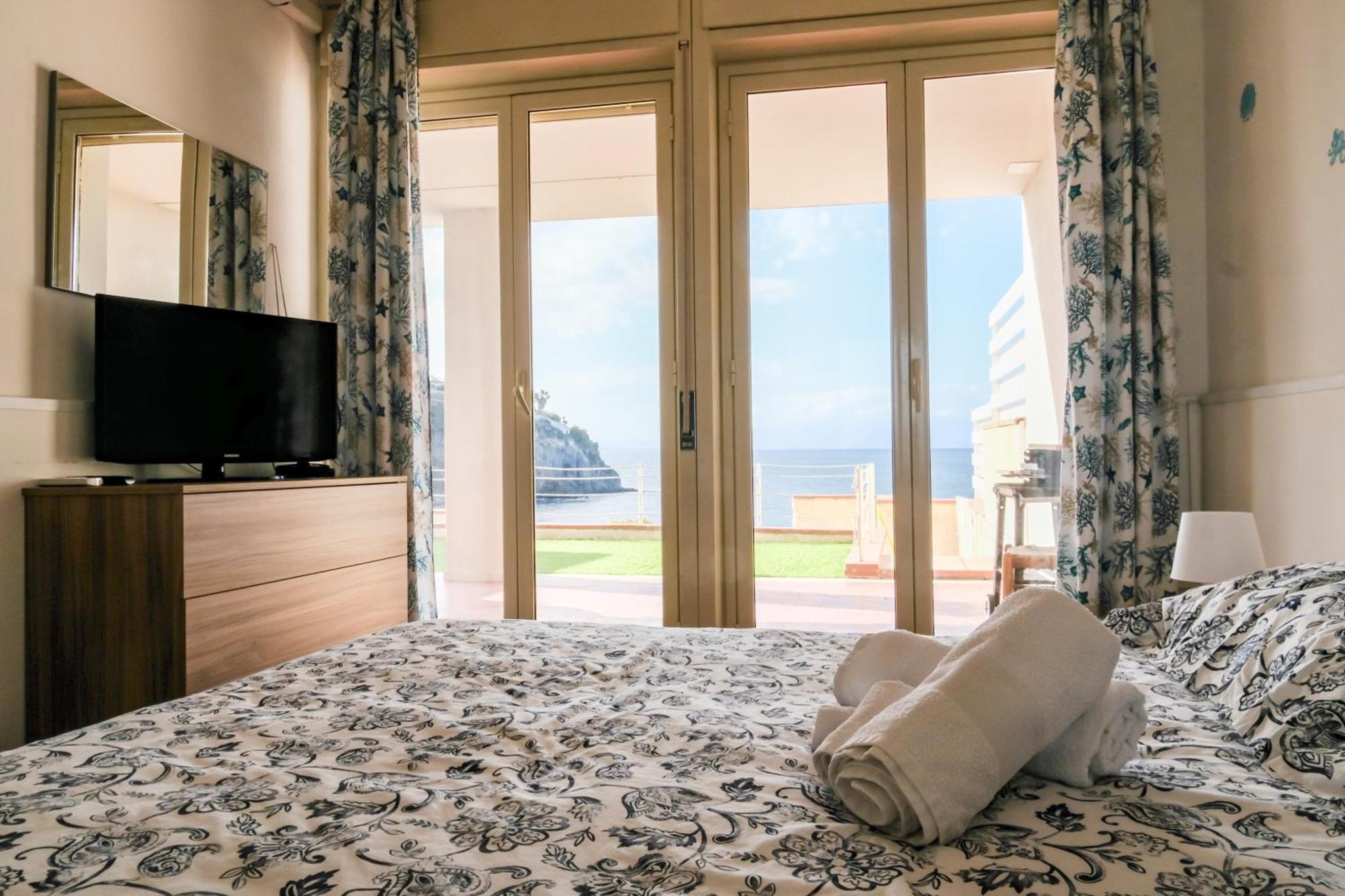Villa La Vista - Baia Del Gambero Augusta Eksteriør bilde